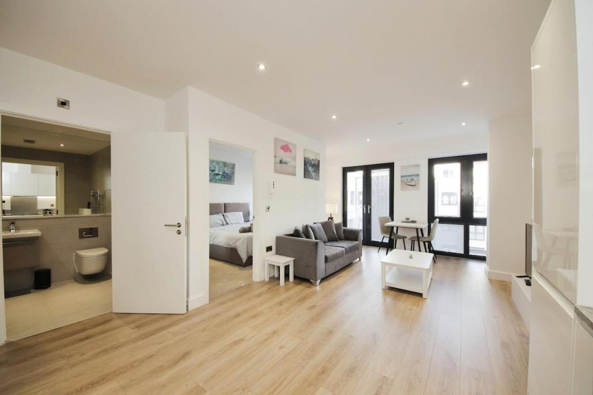 Modern Comfort 1 Bed Apartment Broadoaks, Sulihull Σόλιχαλ Εξωτερικό φωτογραφία