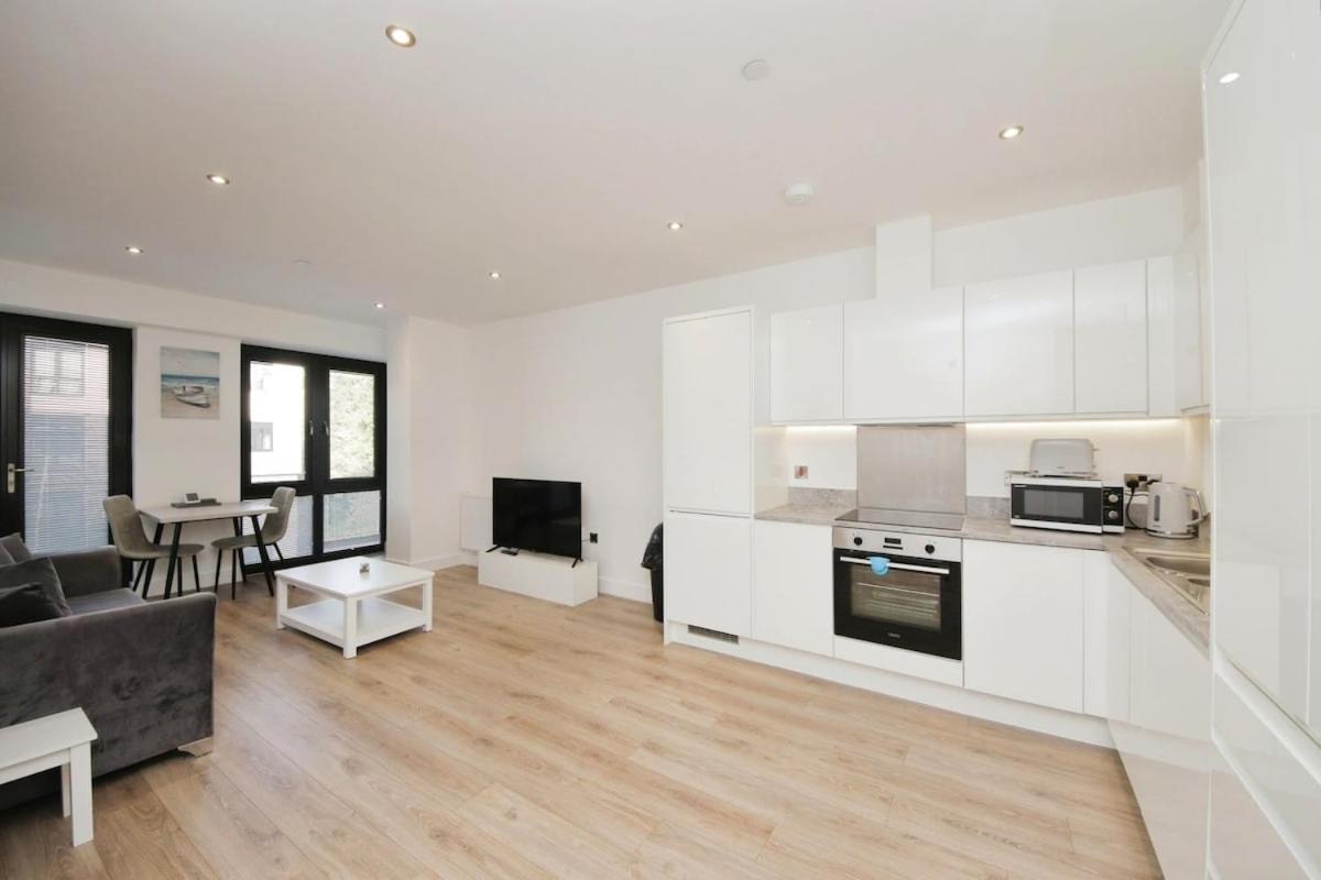 Modern Comfort 1 Bed Apartment Broadoaks, Sulihull Σόλιχαλ Εξωτερικό φωτογραφία